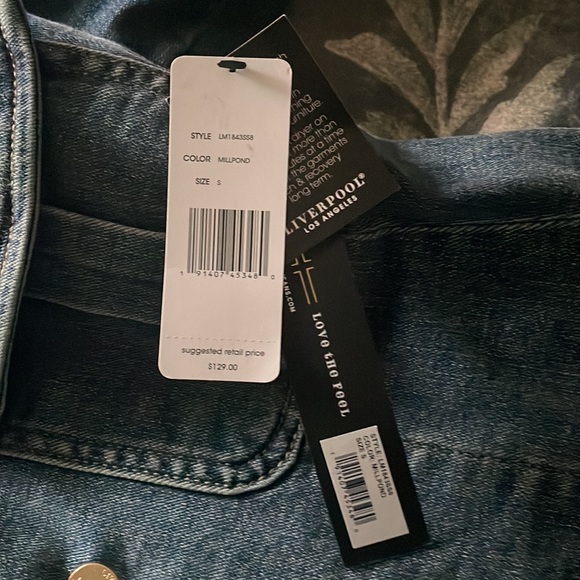 Liverpool Denim Jacket - Picture 9 of 9